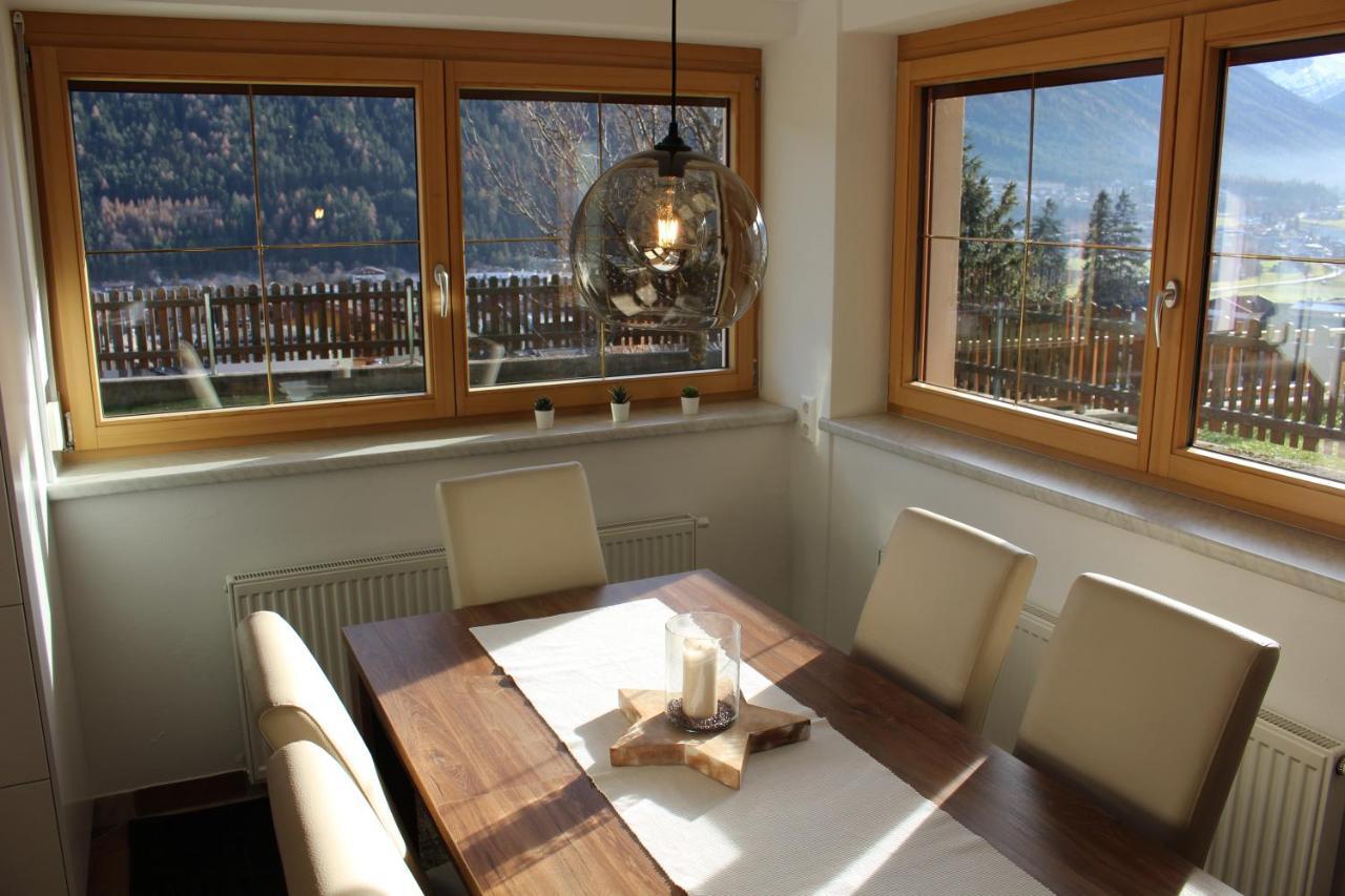 Ferienwohnung Auszeit Stubai Fulpmes Exterior foto