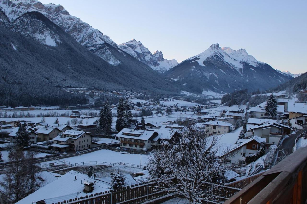 Ferienwohnung Auszeit Stubai Fulpmes Exterior foto
